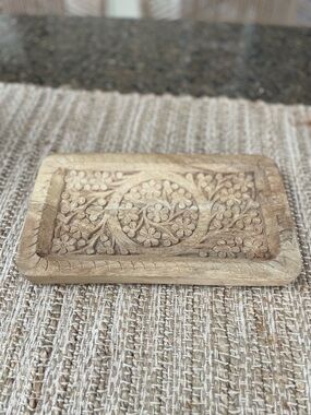 Creative Co-Op Carved Wood Floral Jewelry Tray in Natural Wood